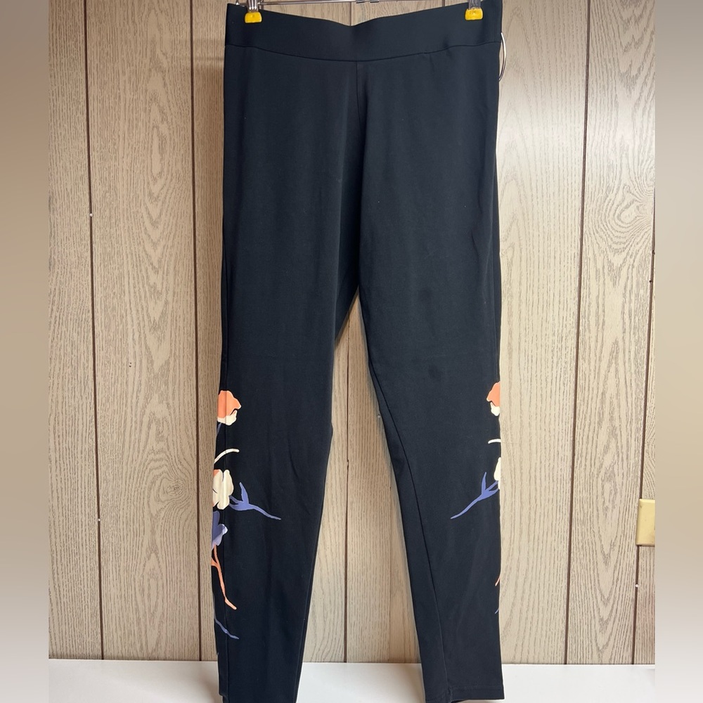 ADIDAS WOMEN'S  FLORAL GRAPHIC  STRETCHY TIGHTS SIZE MEDIUM EUC